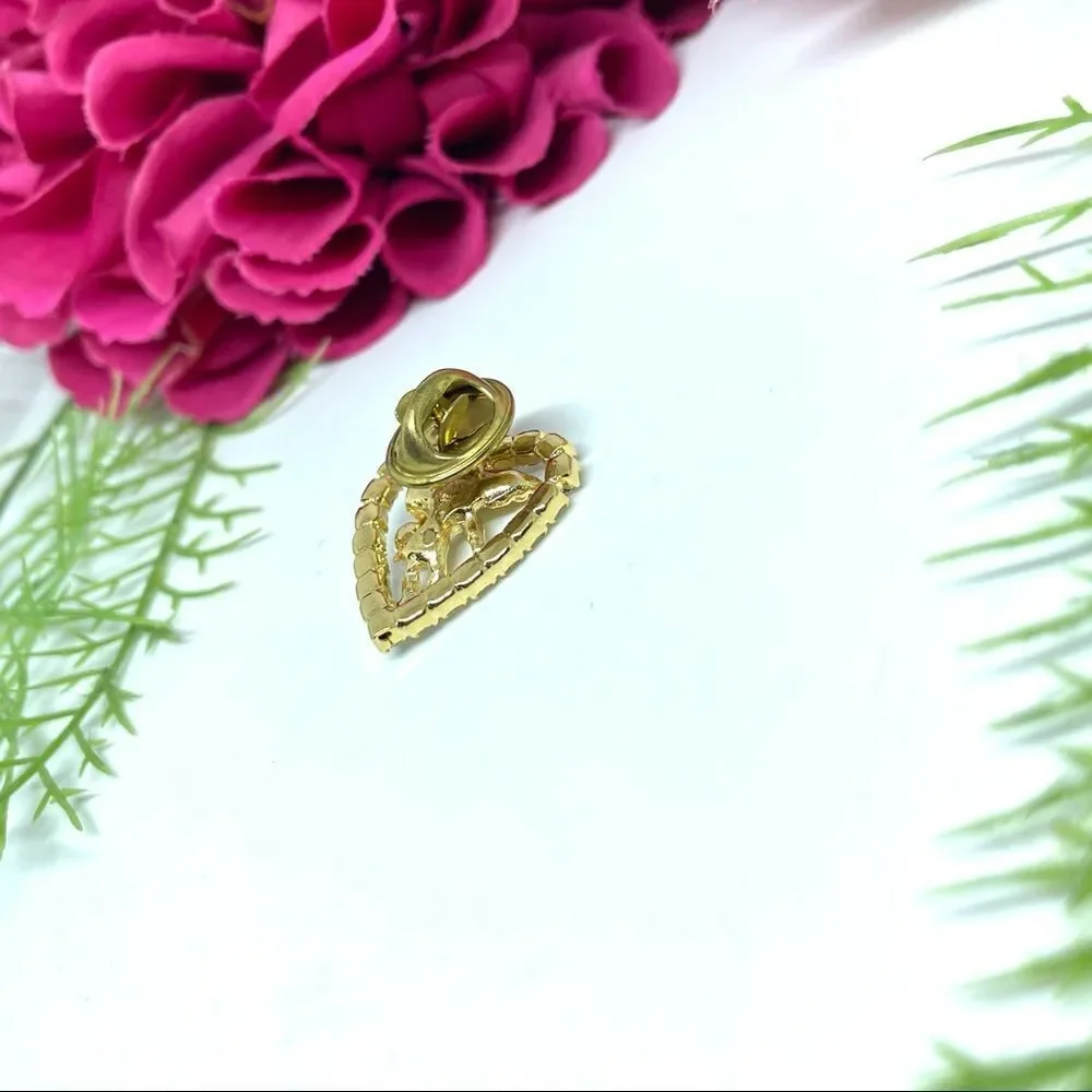 VINTAGE⚜️Dainty Cherub Crystal Heart Tack Pin